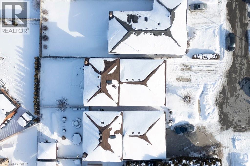 42 Lasila Court, Hamilton, ON - Outdoor