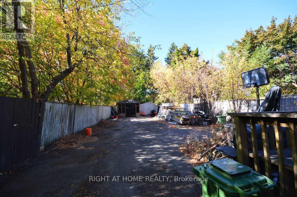 348 Woodroffe Avenue, Ottawa, ON