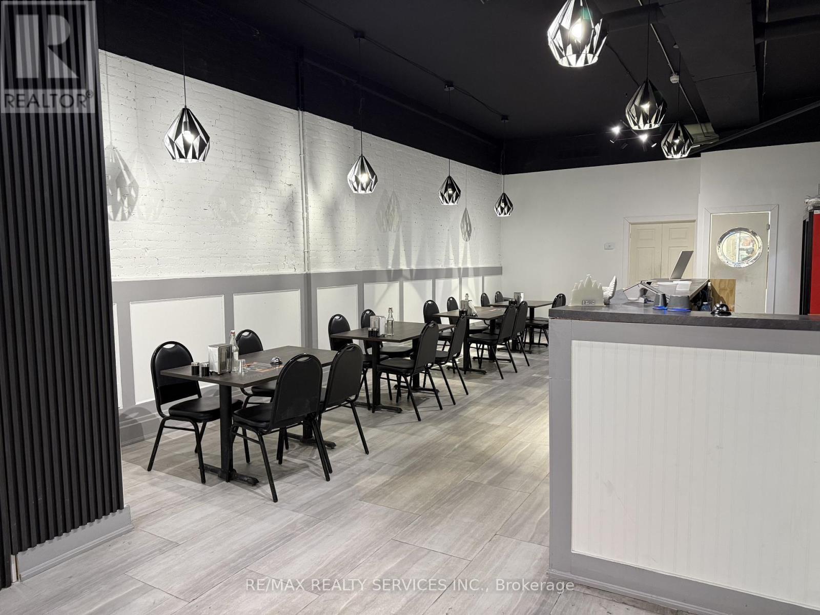 364 Richmond Street, London East, ON