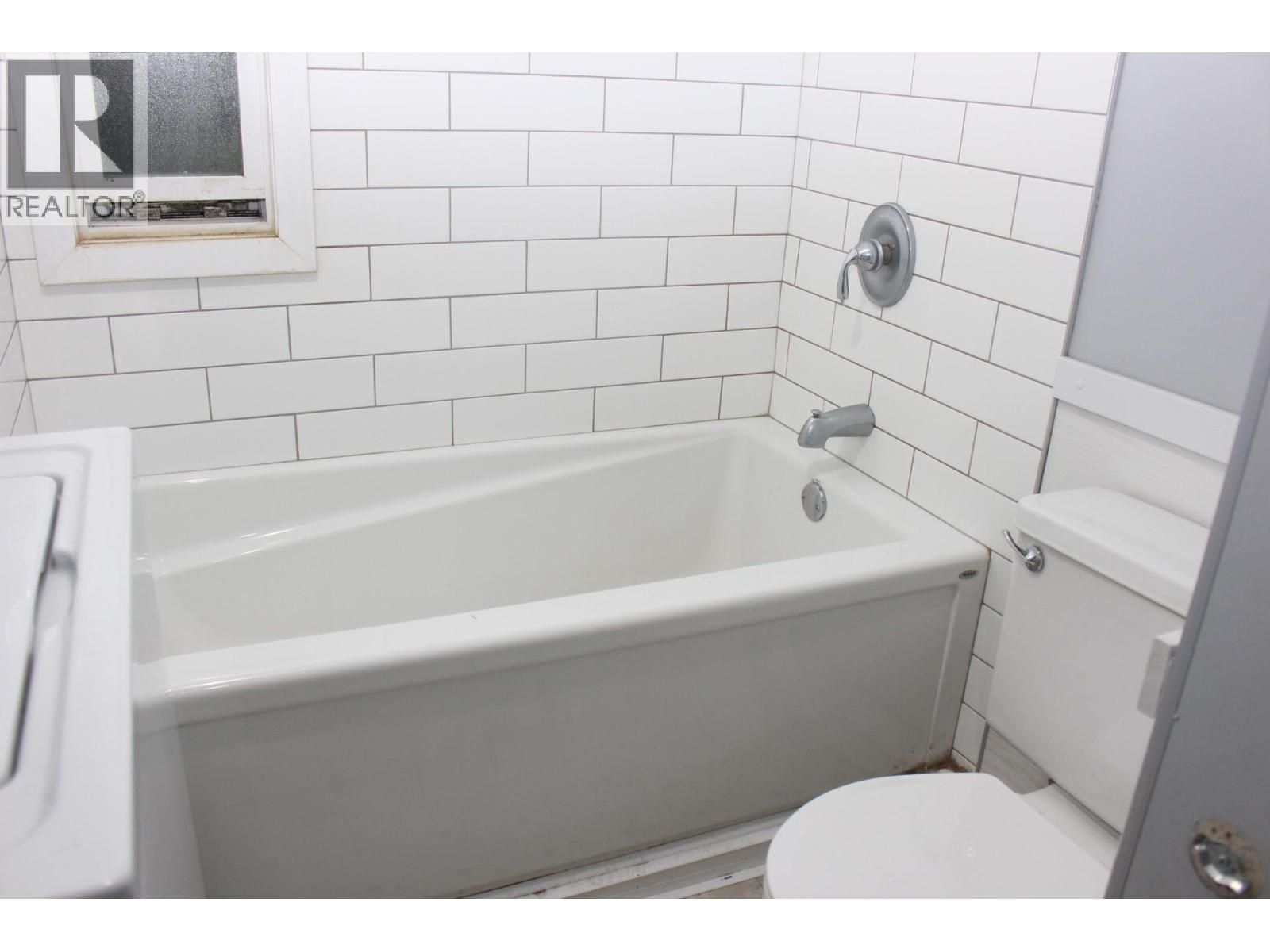 127 Mill Road, Fruitvale, BC