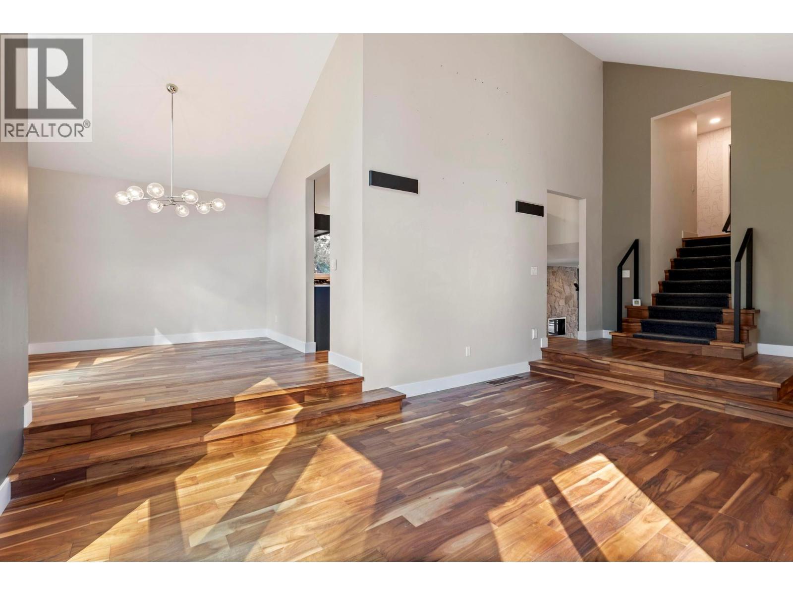 612 Thorneloe Road, Kelowna, BC - Indoor Photo Showing Other Room