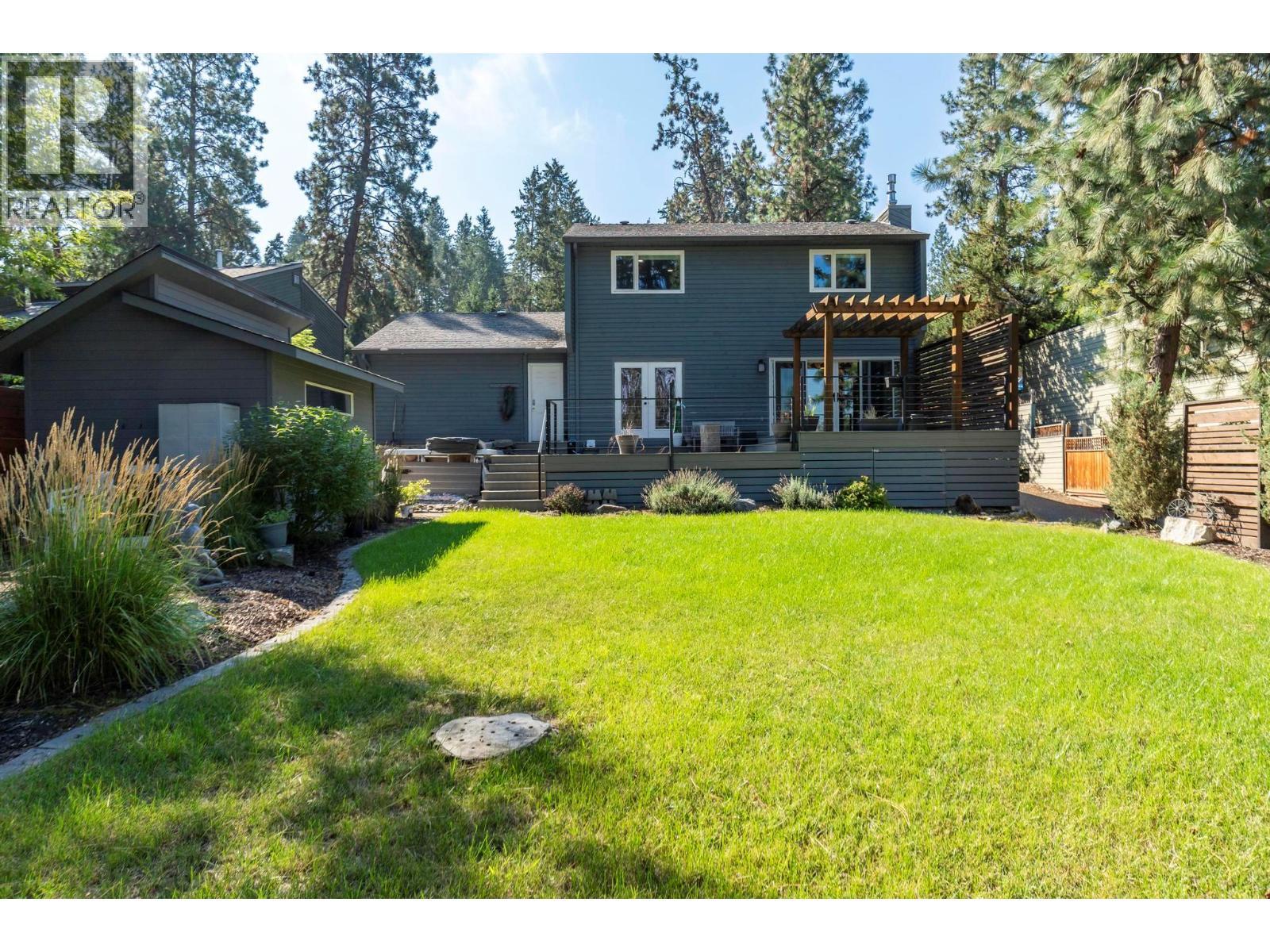 612 Thorneloe Road, Kelowna, BC - Outdoor With Deck Patio Veranda