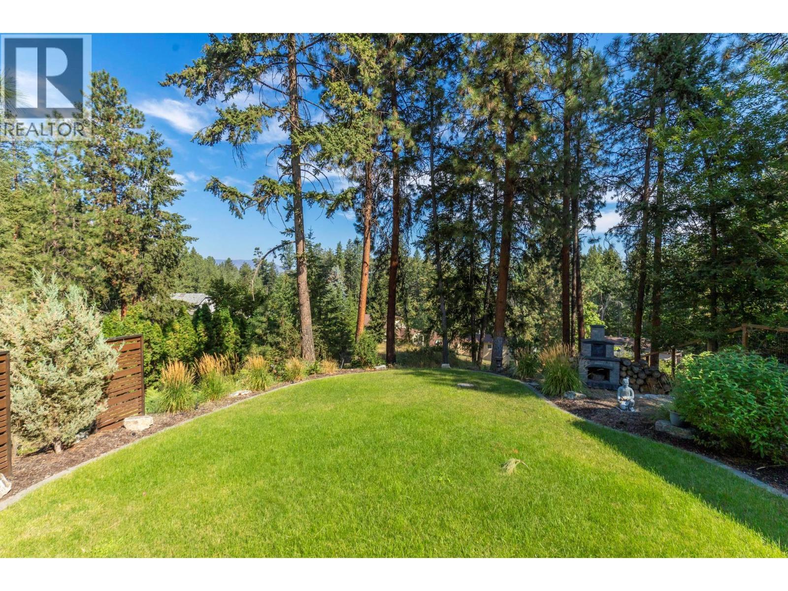 612 Thorneloe Road, Kelowna, BC - Outdoor