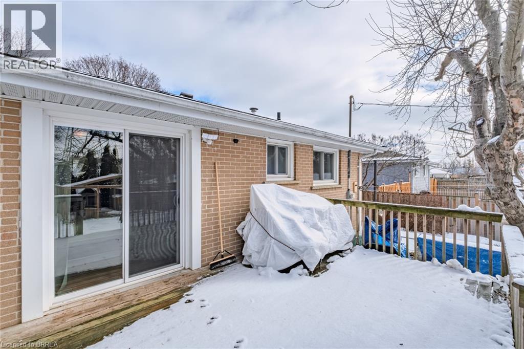 18 Linden Avenue, Brantford, ON - Outdoor With Exterior