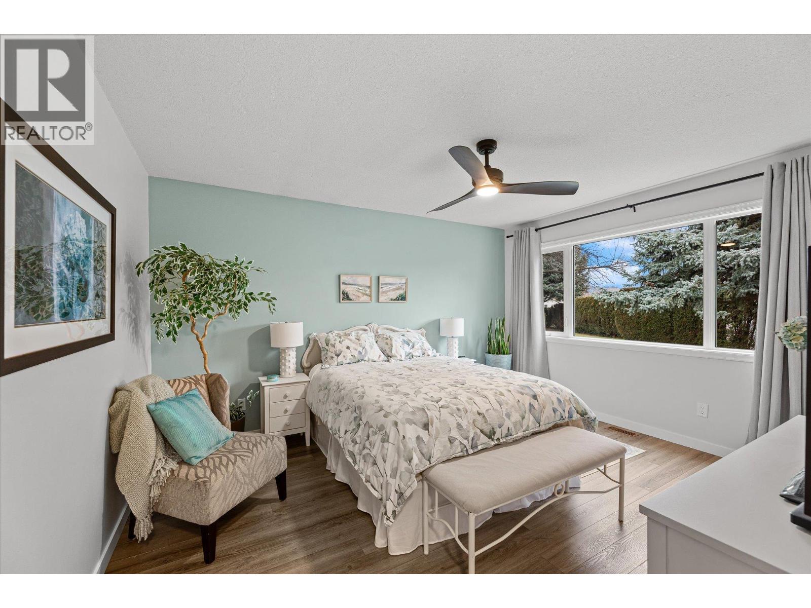 1255 Raymer Avenue Unit# 120, Kelowna, BC - Indoor Photo Showing Bedroom