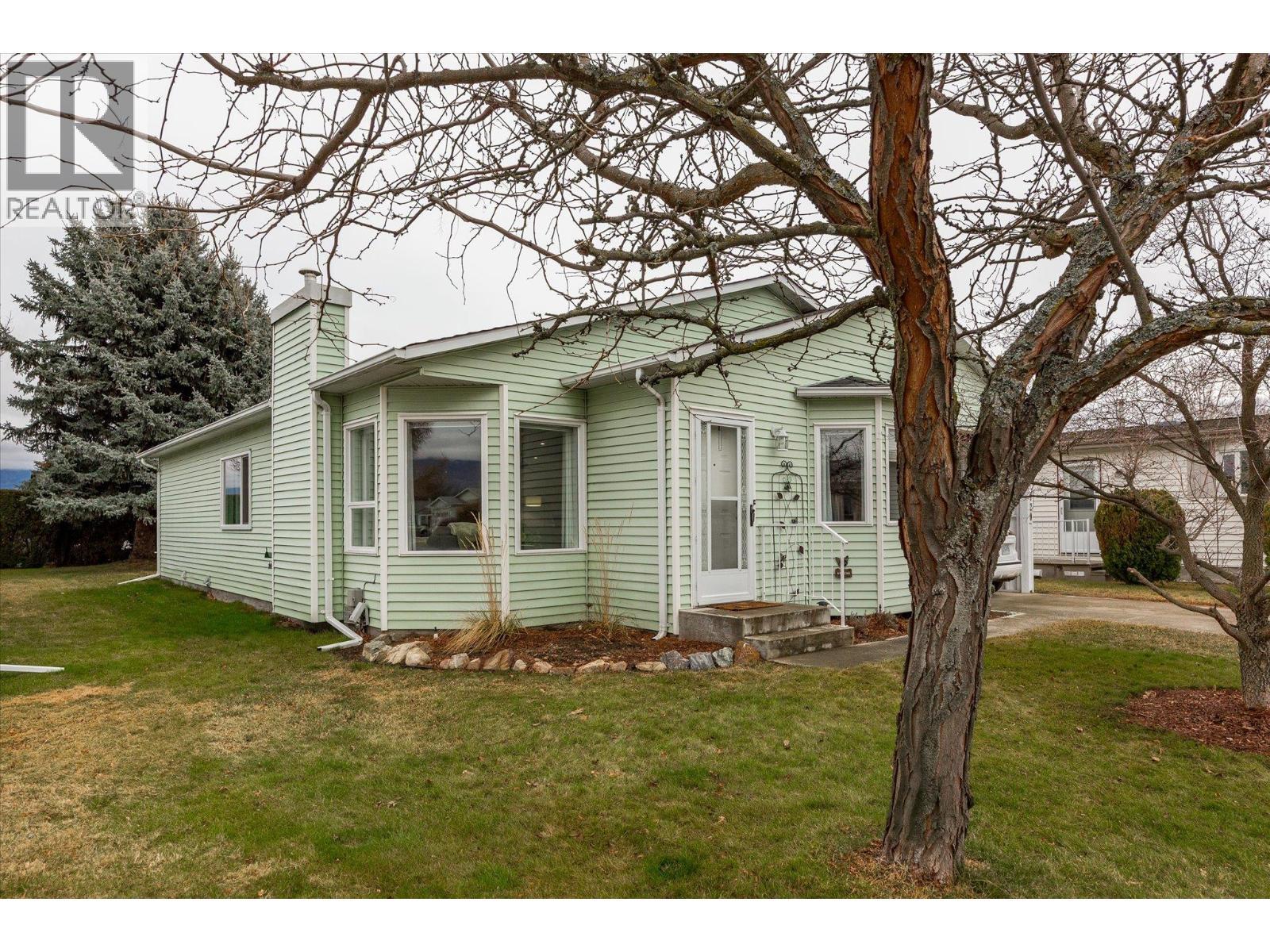 1255 Raymer Avenue Unit# 120, Kelowna, BC - Outdoor