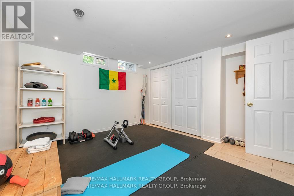 9 Newbury Avenue, Ottawa, ON - Indoor Photo Showing Other Room