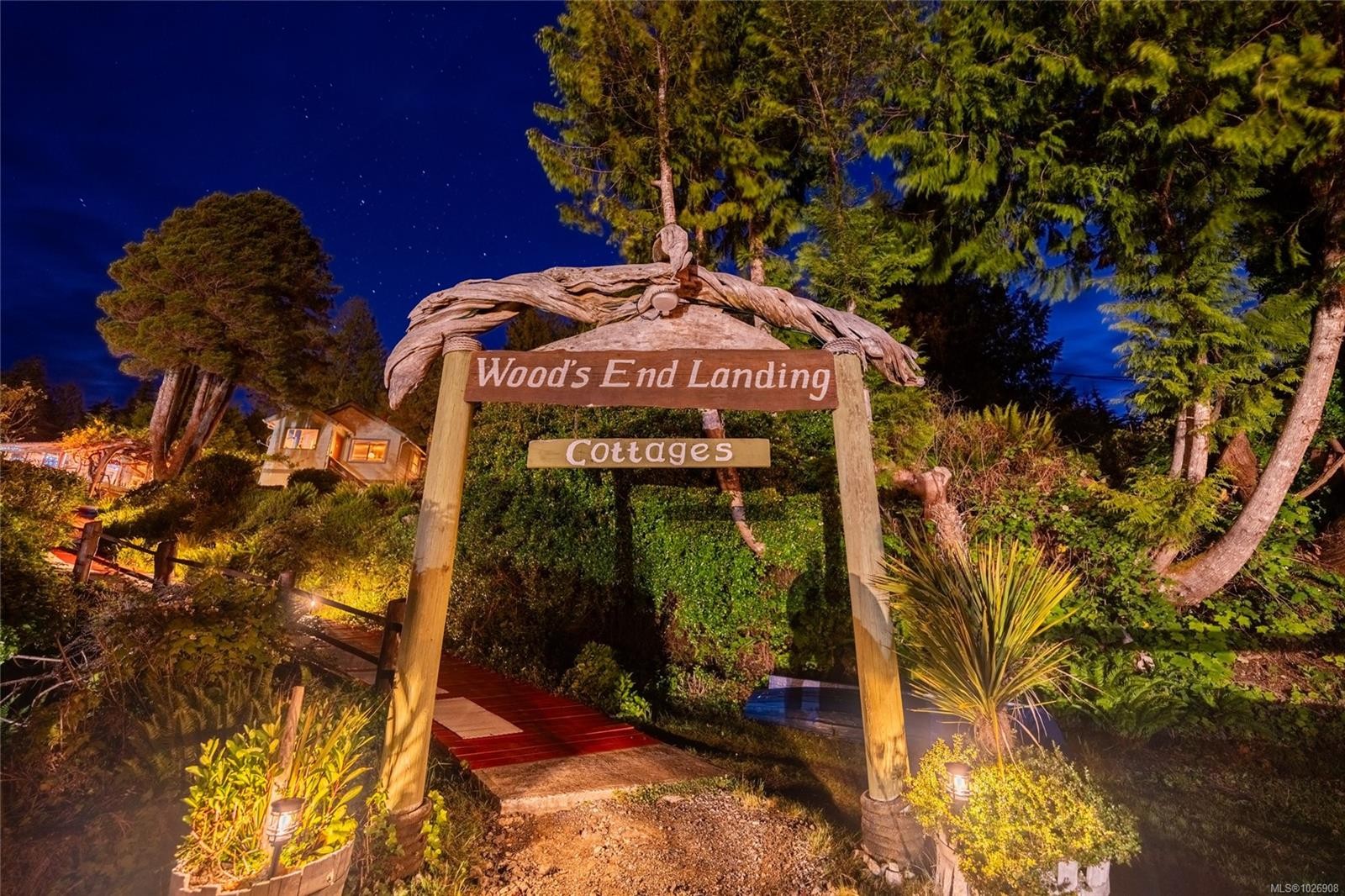 380 Cape Beale Trail, Bamfield, BC