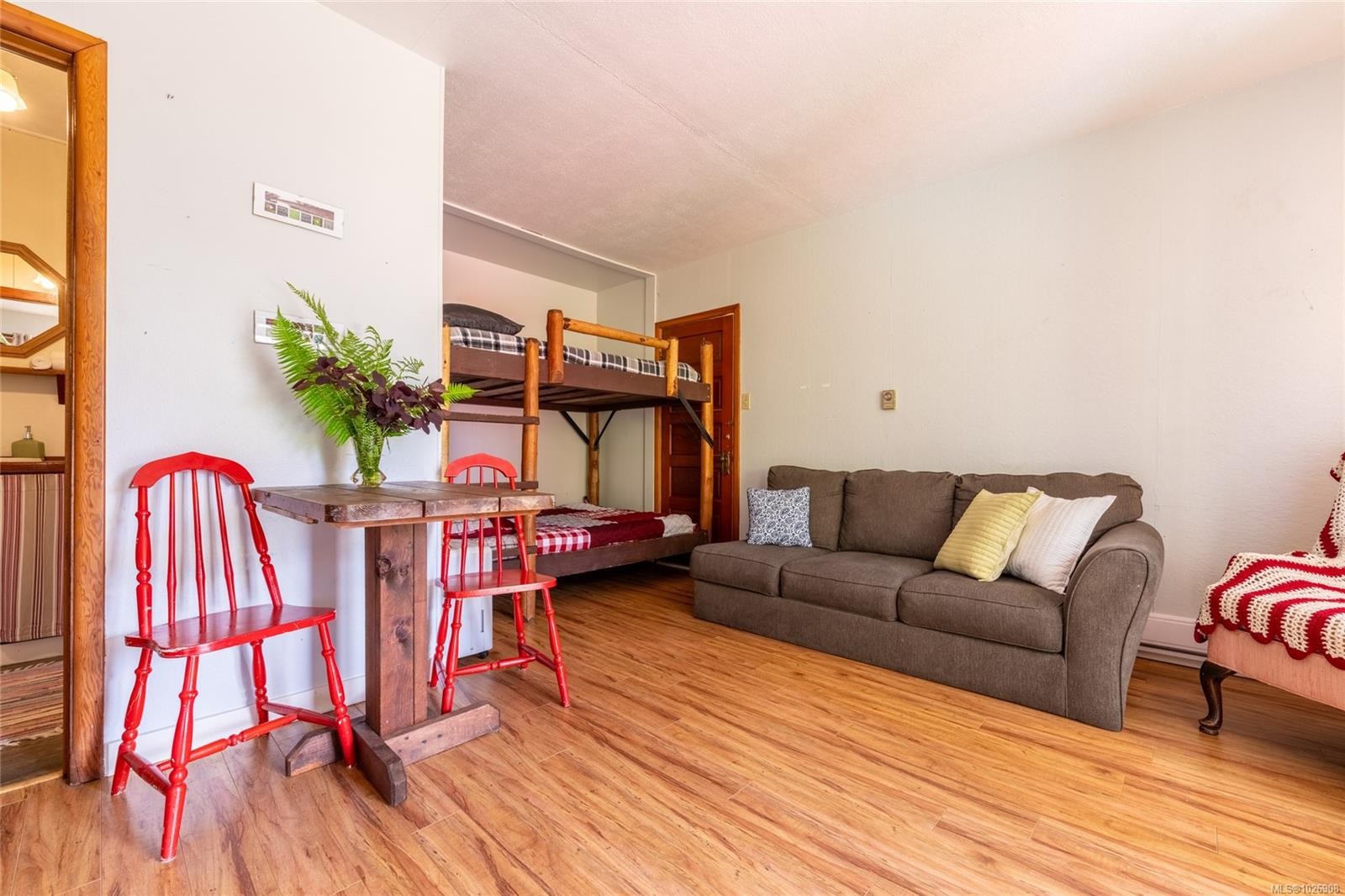 380 Cape Beale Trail, Bamfield, BC