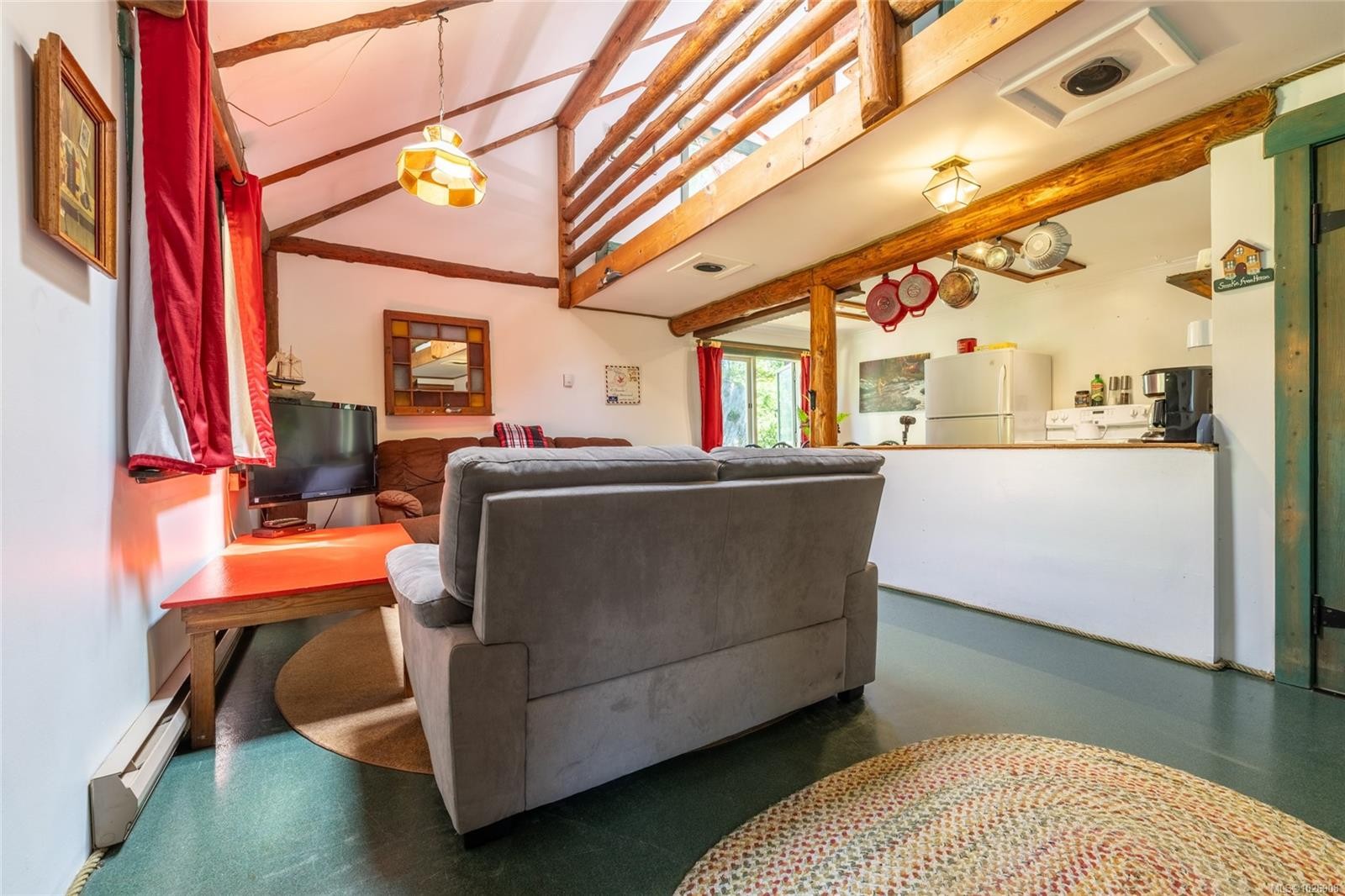 380 Cape Beale Trail, Bamfield, BC