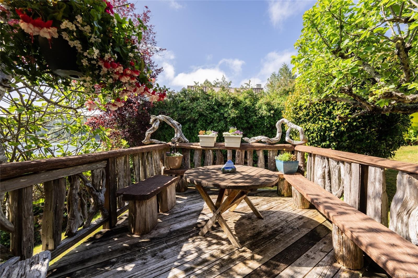 380 Cape Beale Trail, Bamfield, BC