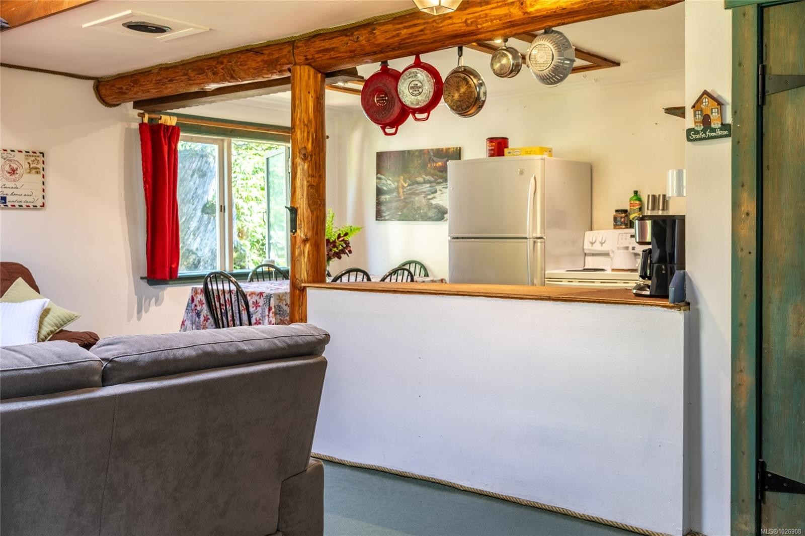 380 Cape Beale Trail, Bamfield, BC