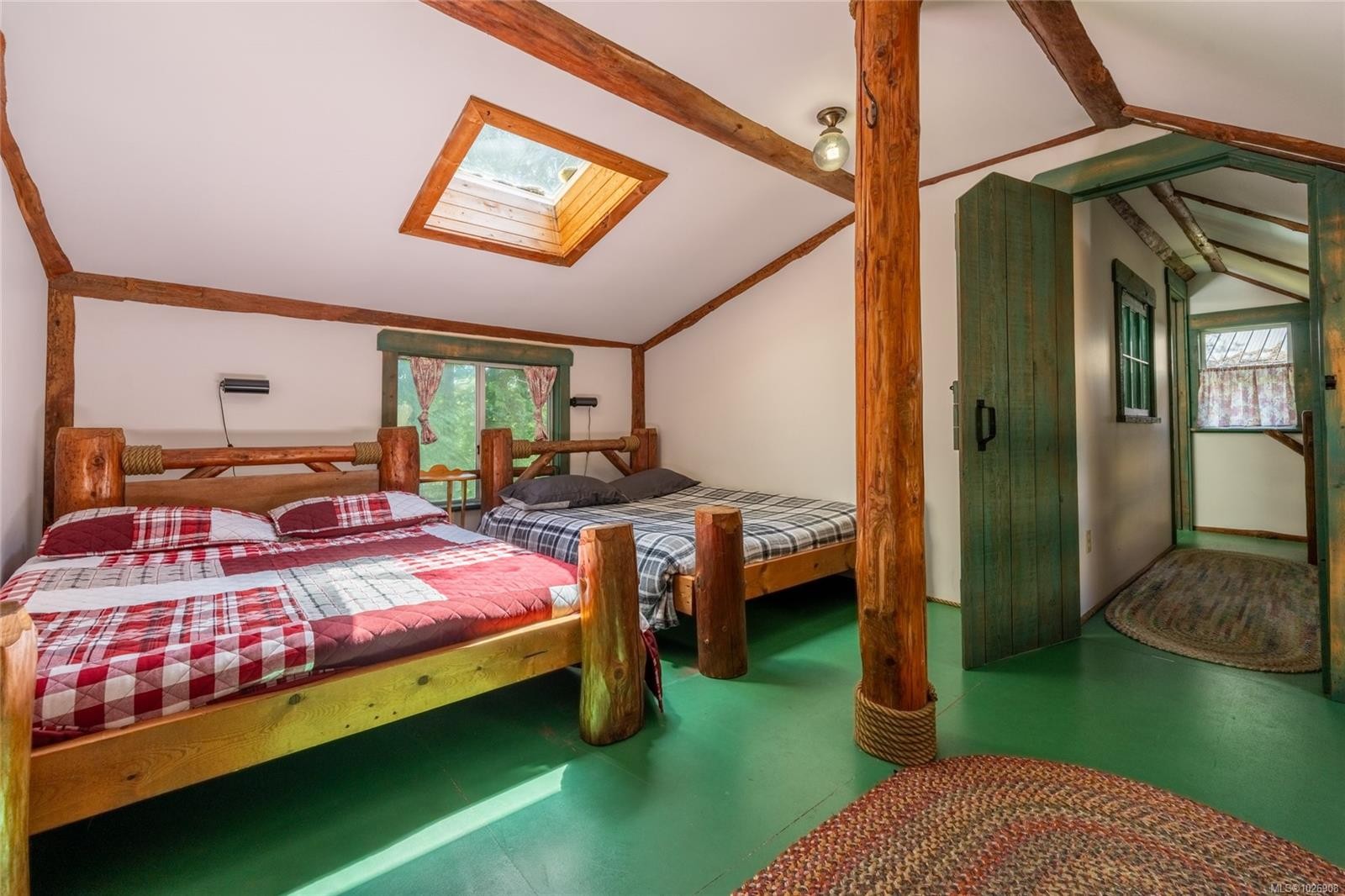 380 Cape Beale Trail, Bamfield, BC