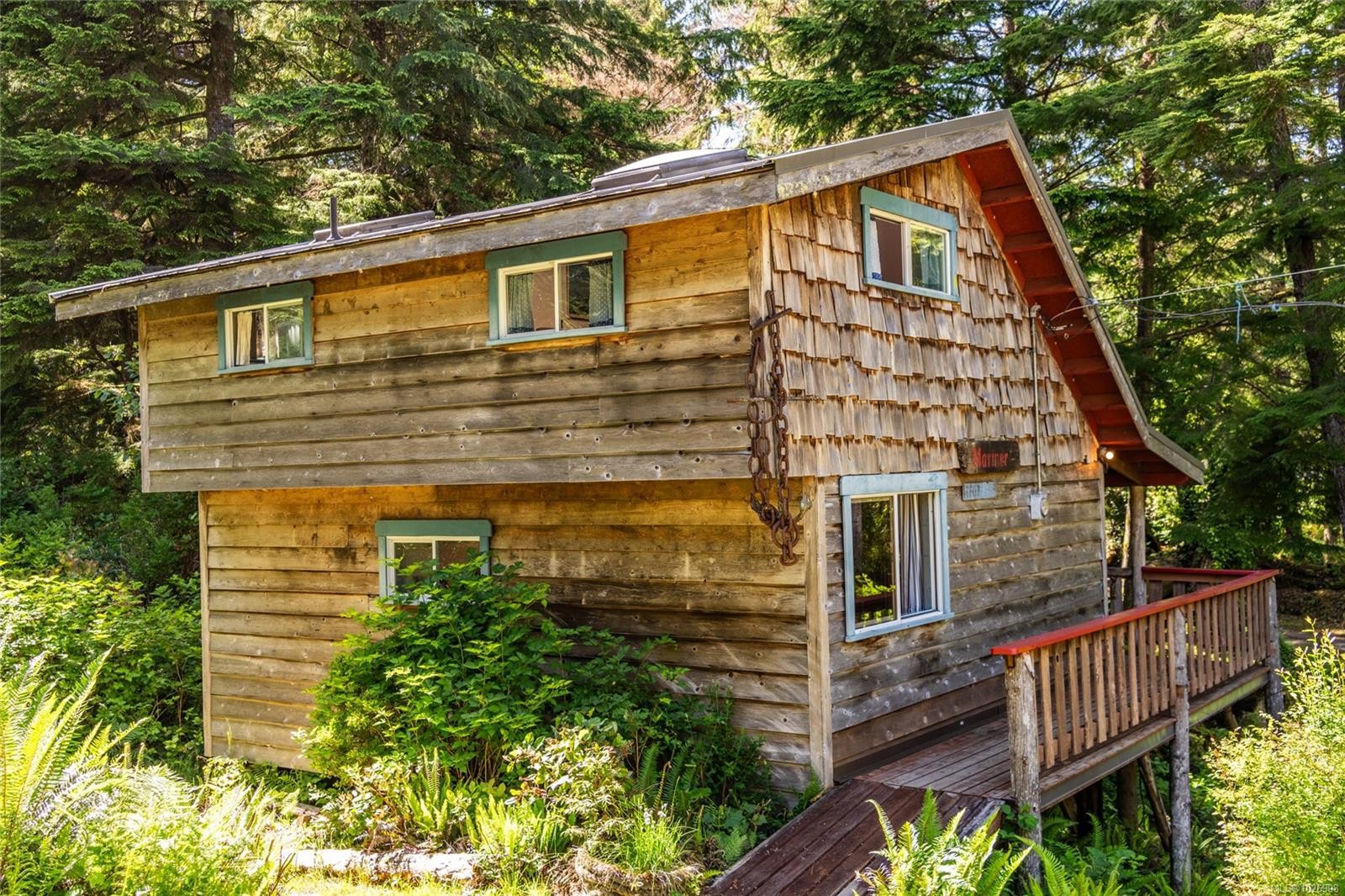 380 Cape Beale Trail, Bamfield, BC
