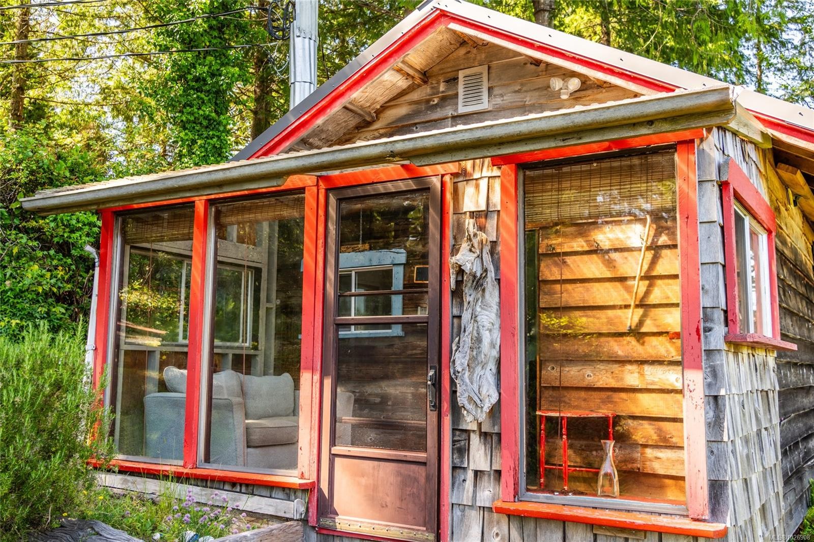 380 Cape Beale Trail, Bamfield, BC