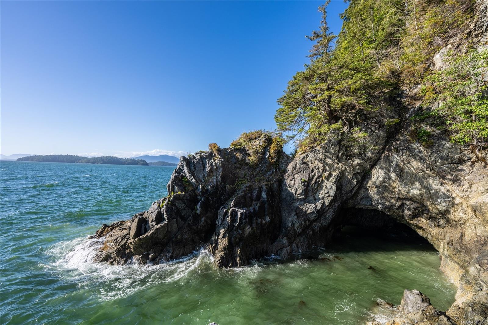 380 Cape Beale Trail, Bamfield, BC