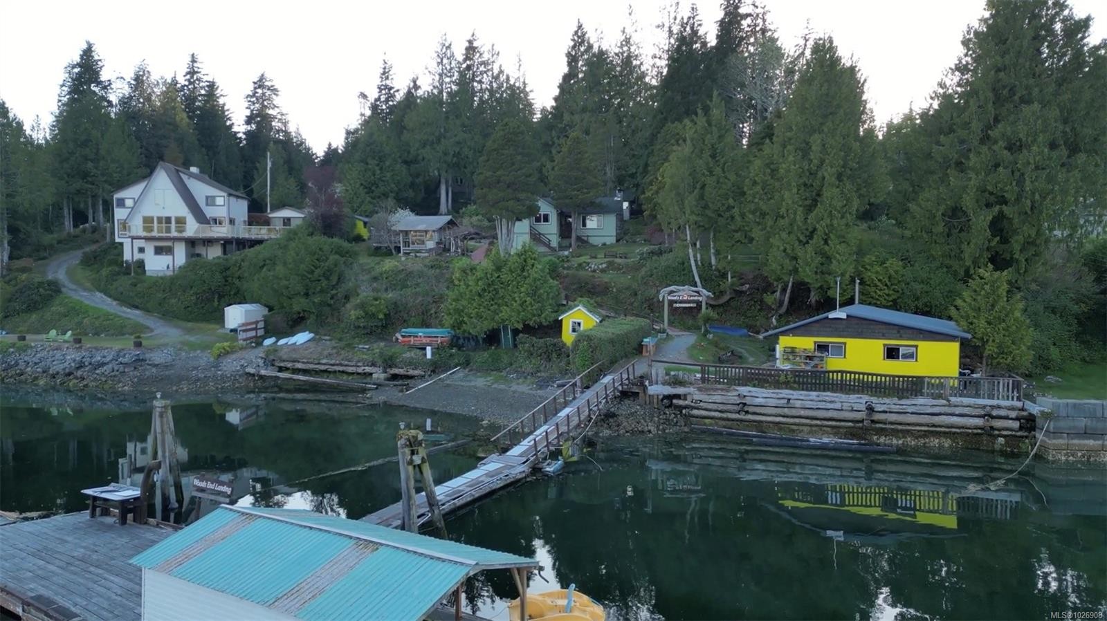 380 Cape Beale Trail, Bamfield, BC