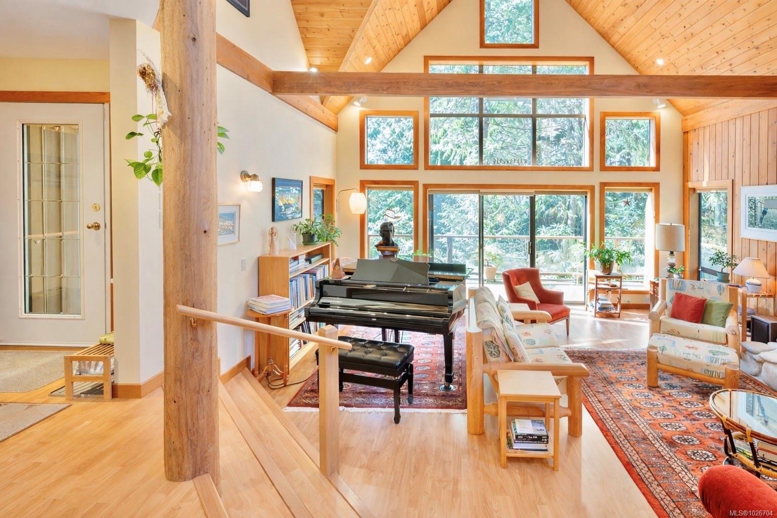 1290 Lynn Rd, Tofino, BC