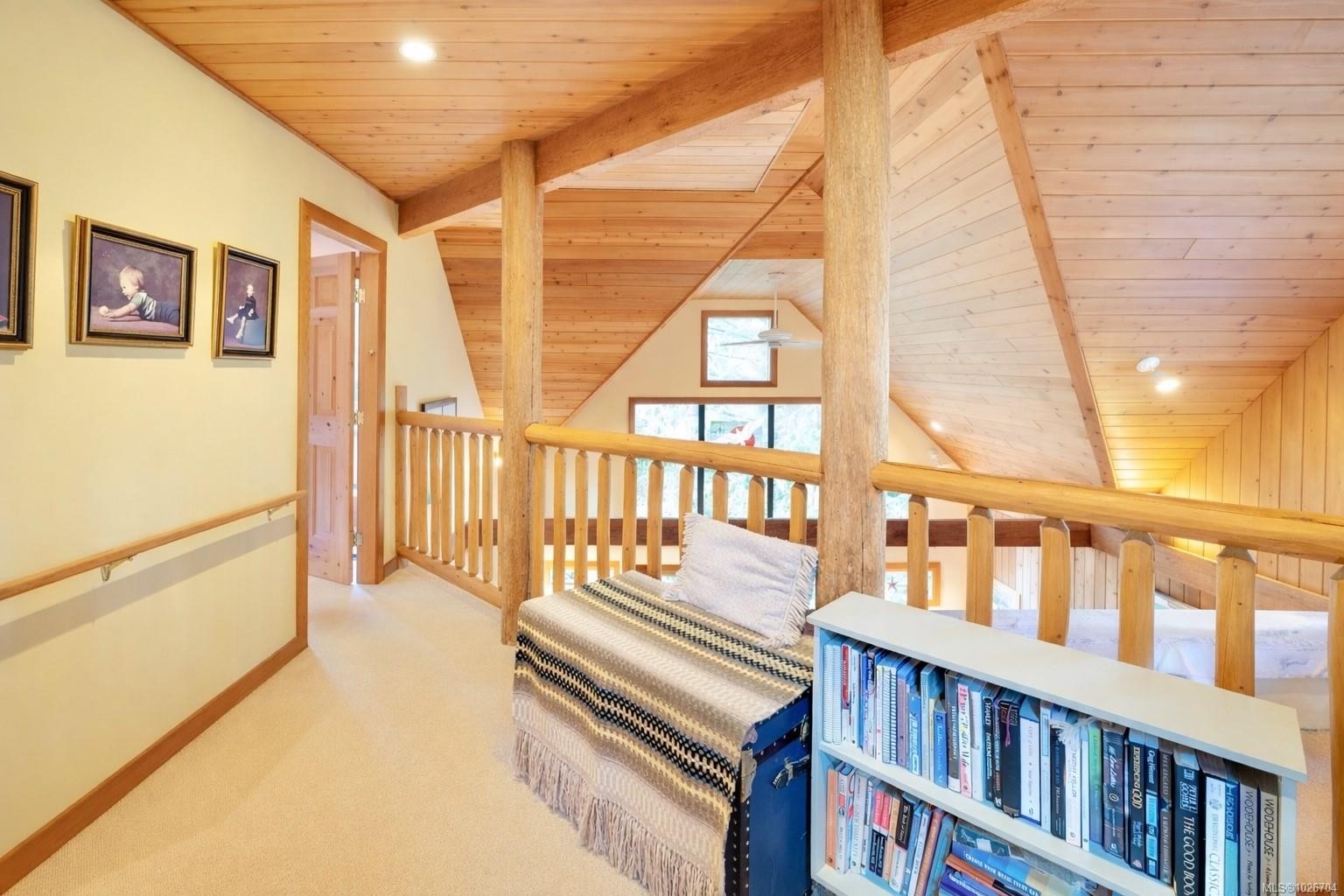 1290 Lynn Rd, Tofino, BC