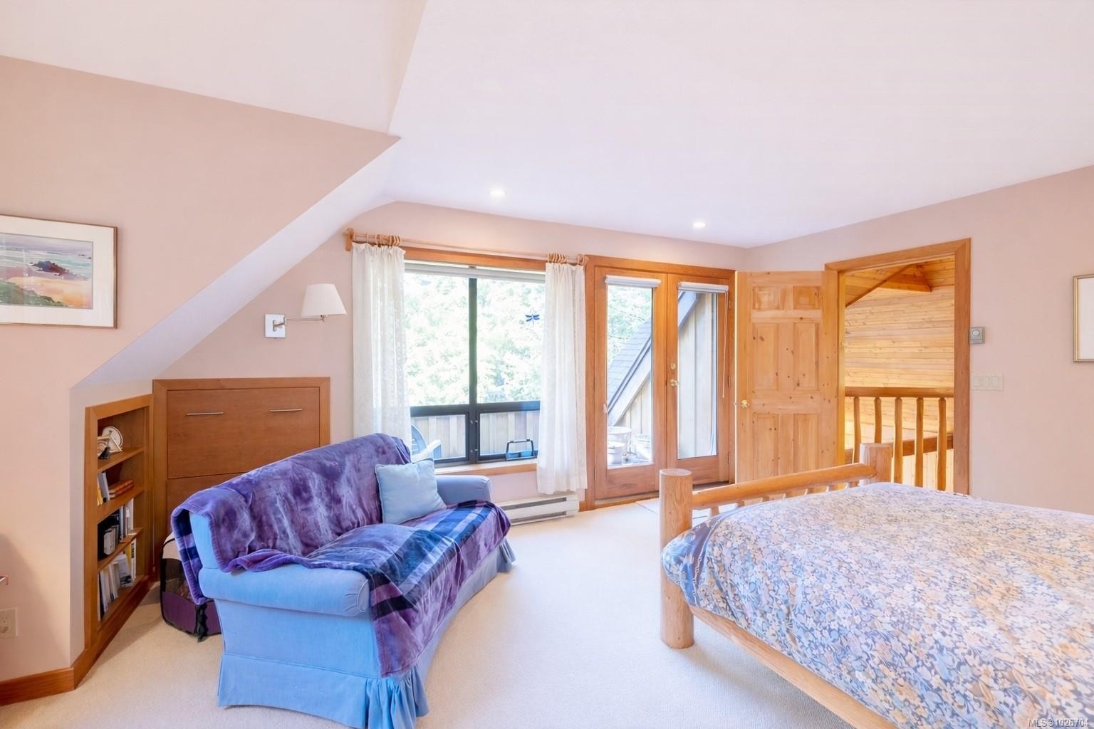 1290 Lynn Rd, Tofino, BC