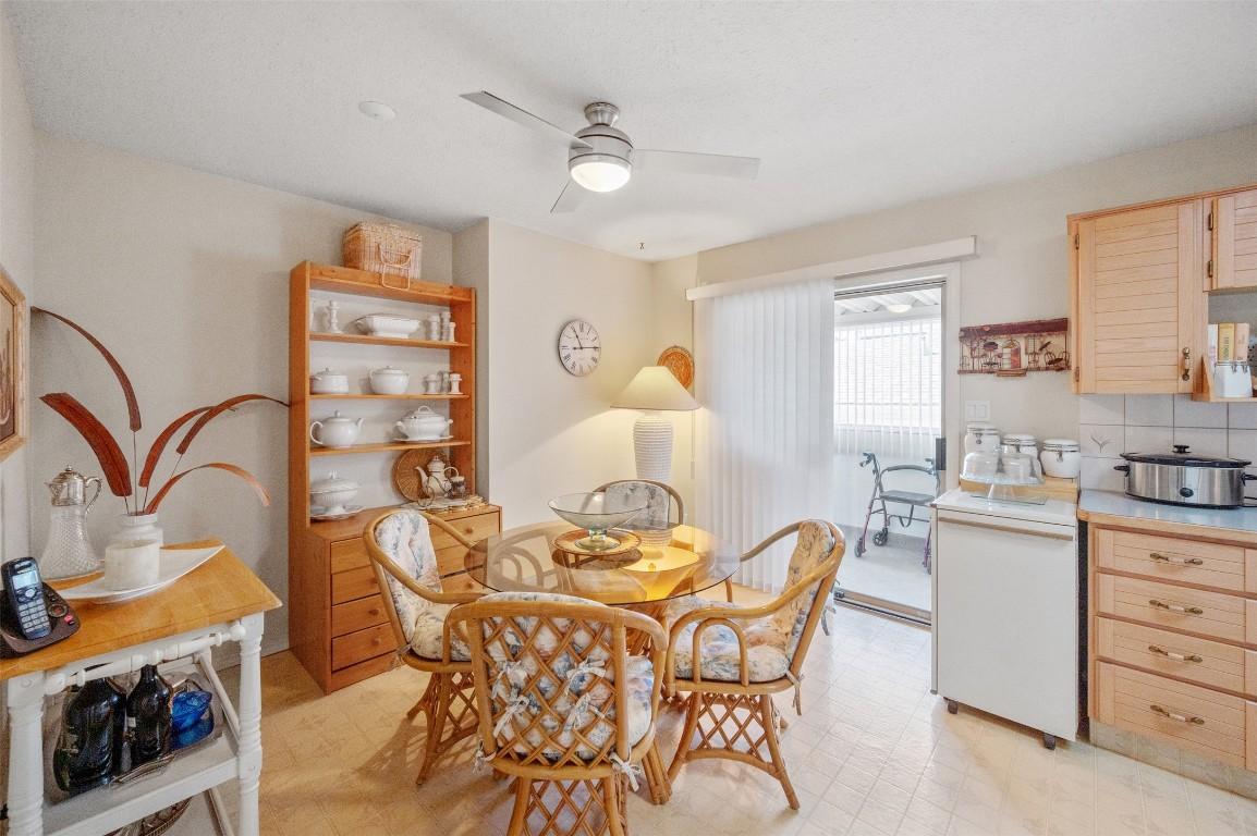 15-3096 South Main Street, Penticton, BC - Indoor