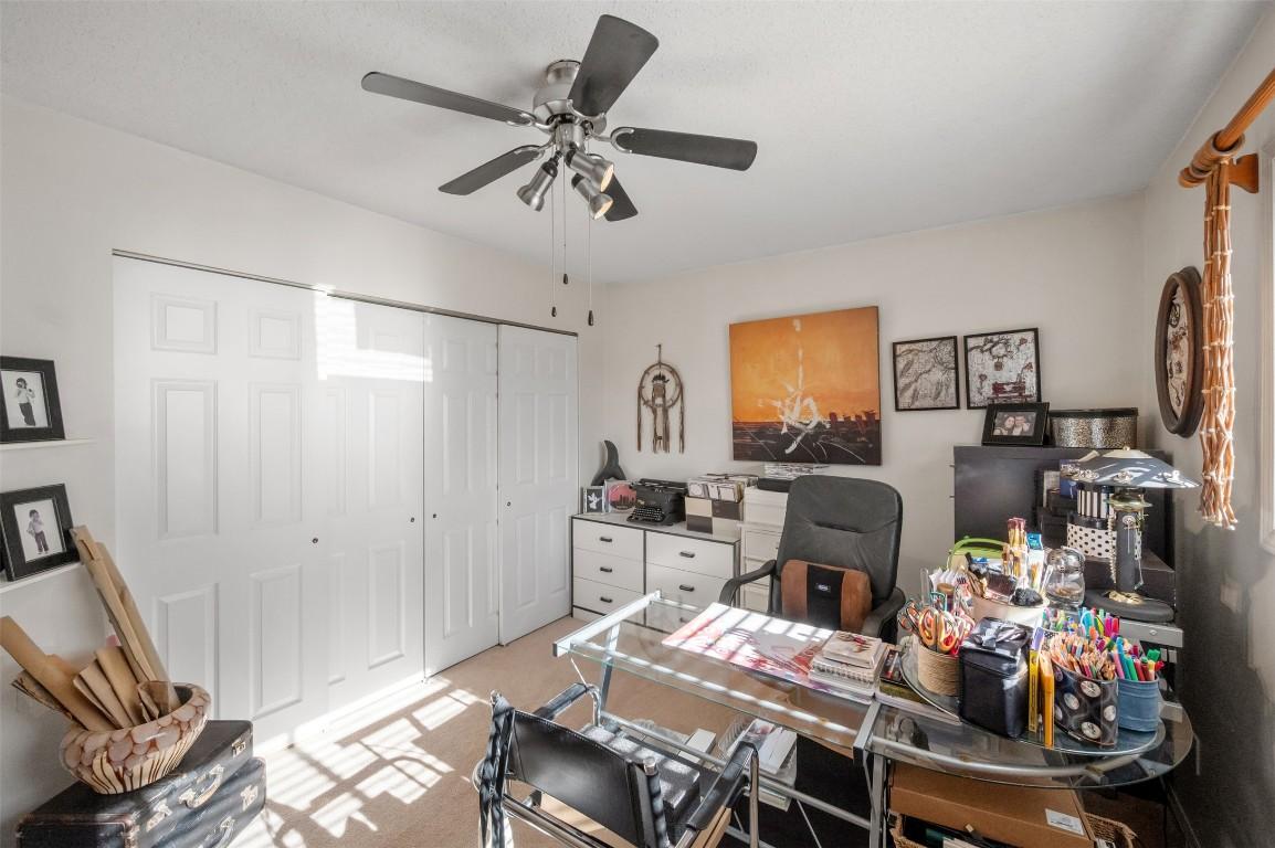 15-3096 South Main Street, Penticton, BC - Indoor