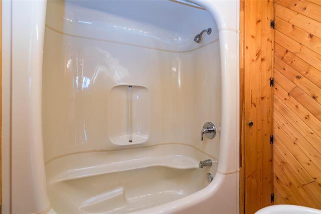 162 Monck Ave, Winnipeg, MB