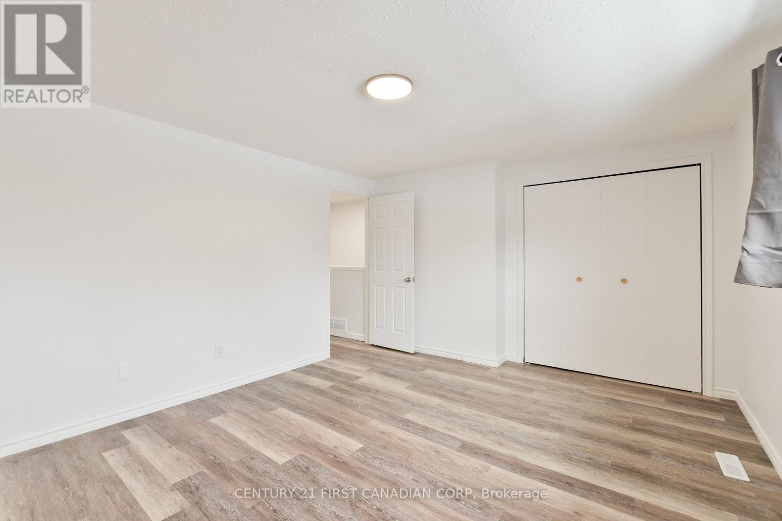 27 - 45 Gatewood Place, London East (East A), ON - Indoor Photo Showing Other Room