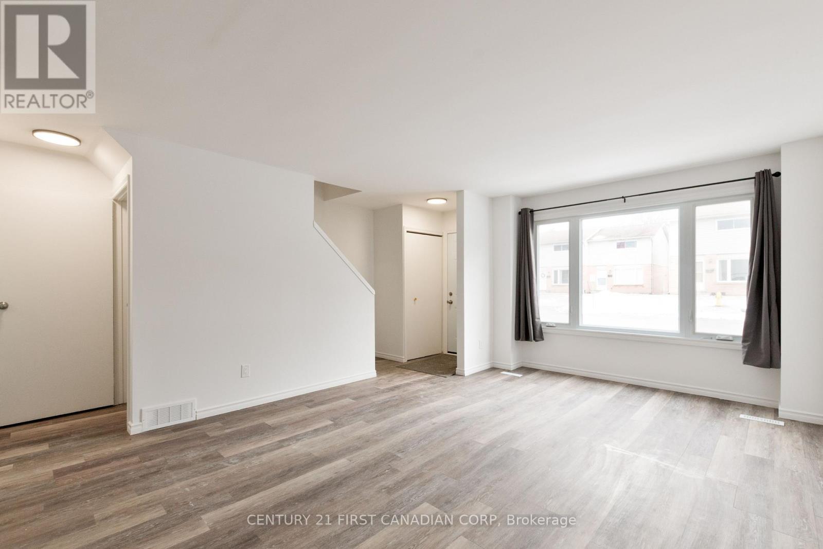 27 - 45 Gatewood Place, London East (East A), ON - Indoor Photo Showing Other Room