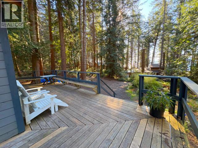 1283 Tennyson Rd, Savary Island, BC - Outdoor With Deck Patio Veranda