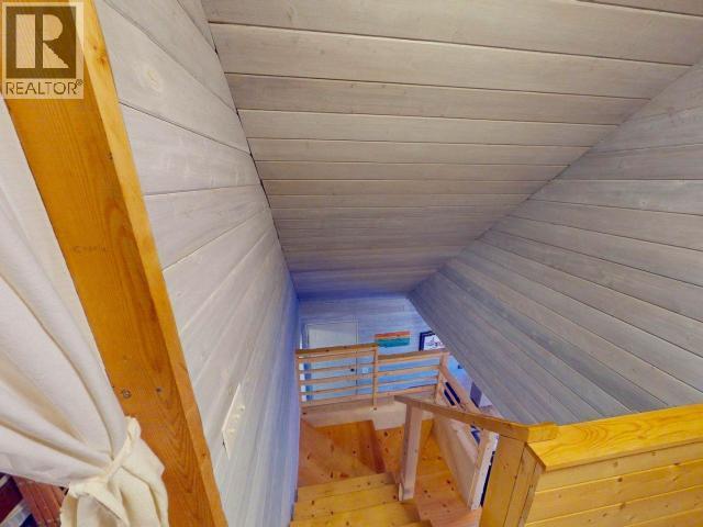 1283 Tennyson Rd, Savary Island, BC - Indoor Photo Showing Other Room