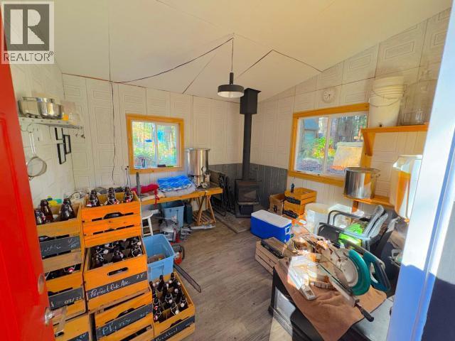 1283 Tennyson Rd, Savary Island, BC - Indoor Photo Showing Other Room