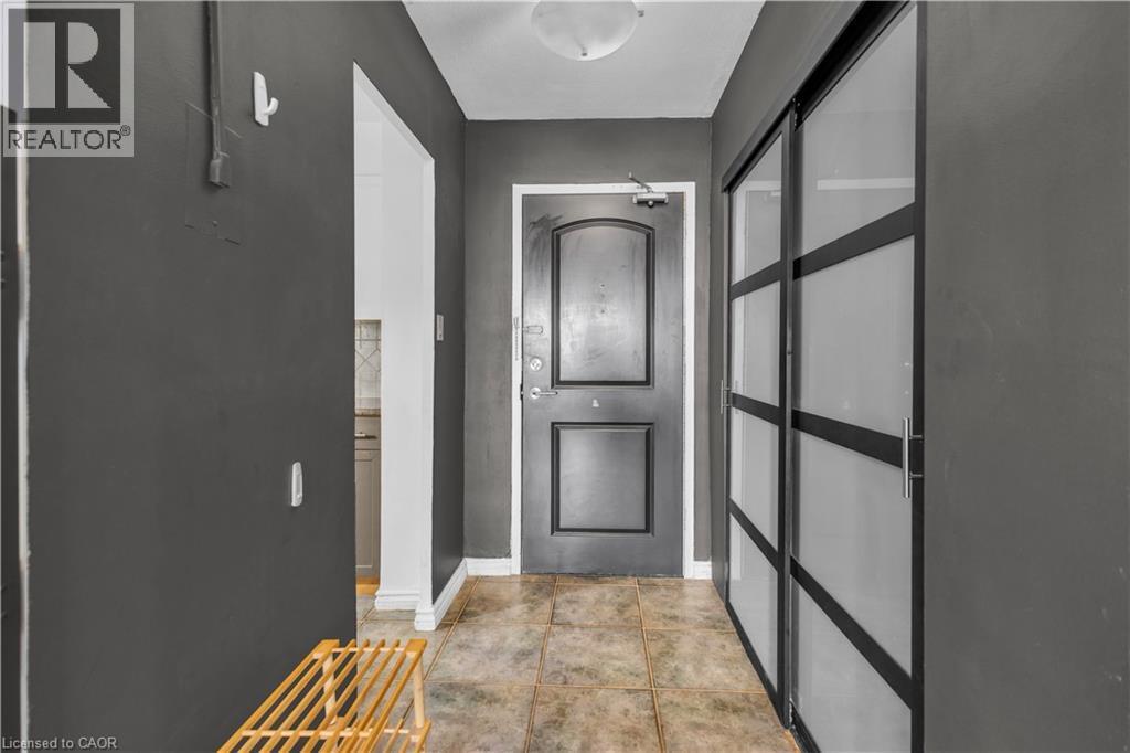 511 The West Mall Drive Unit# 1108, Toronto, ON - Indoor Photo Showing Other Room