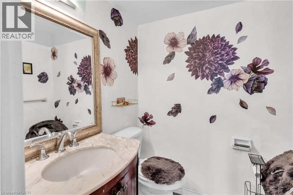 511 The West Mall Drive Unit# 1108, Toronto, ON - Indoor Photo Showing Bathroom