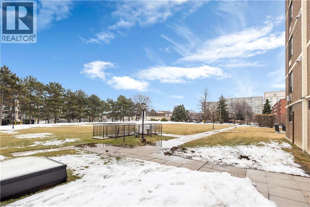 511 The West Mall Drive Unit# 1108, Toronto, ON - Outdoor