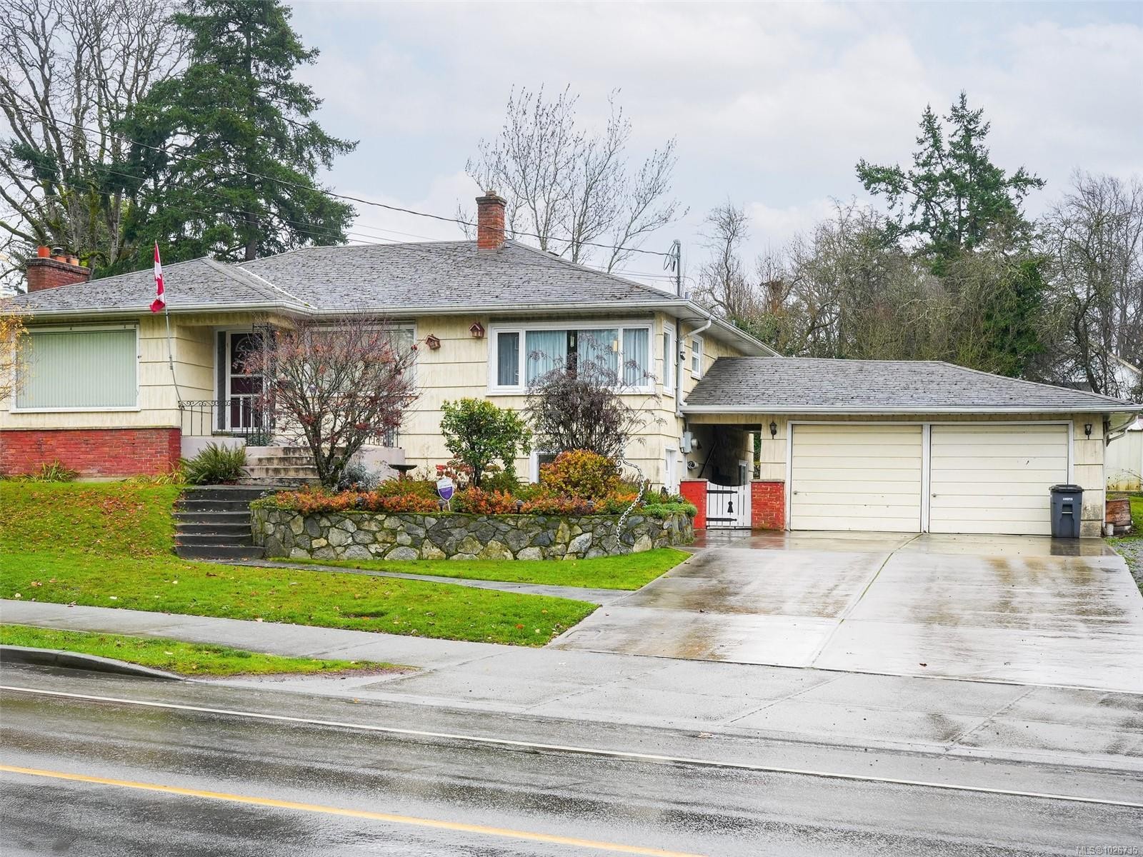 3059 Admirals Rd, Saanich, BC