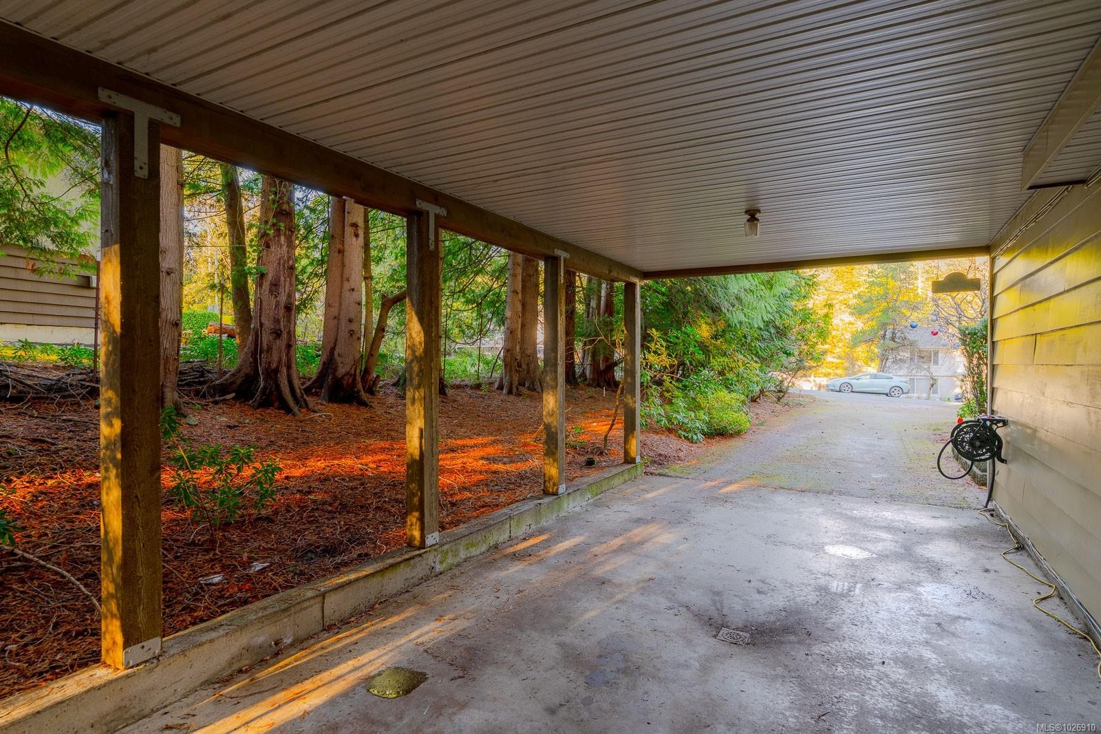 3379 Opal Rd, Nanaimo, BC - Outdoor With Exterior