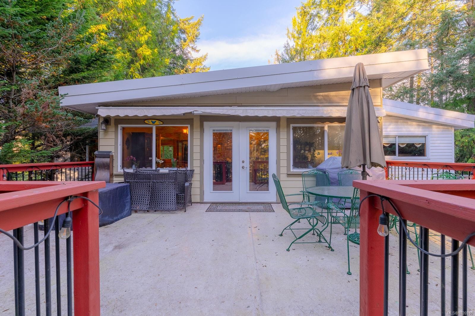 3379 Opal Rd, Nanaimo, BC - Outdoor With Deck Patio Veranda