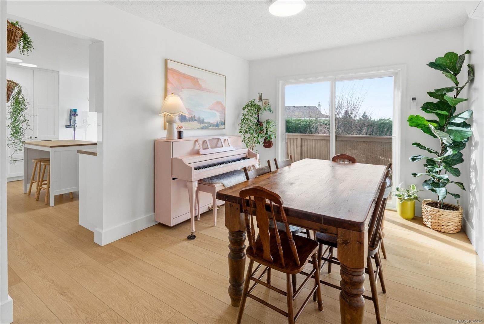 4285 Caen Rd, Saanich, BC