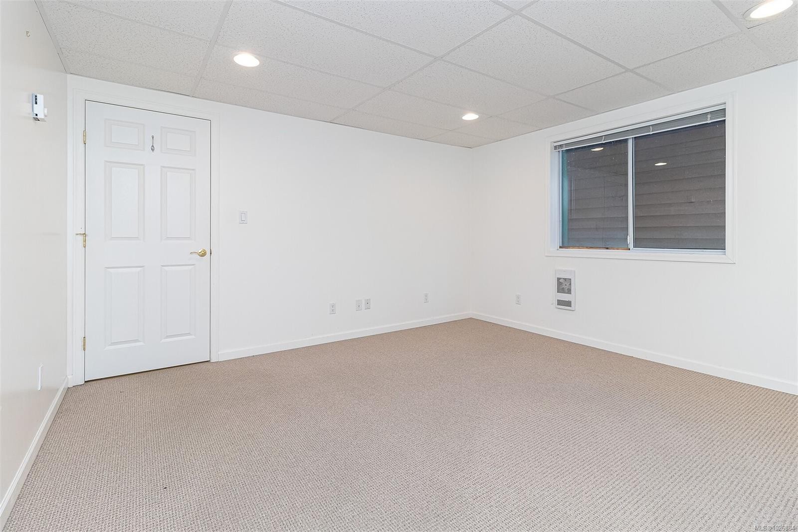 102 & 103-832 Fisgard St, Victoria, BC