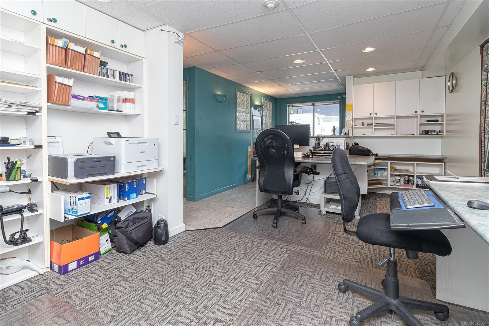 102 & 103-832 Fisgard St, Victoria, BC