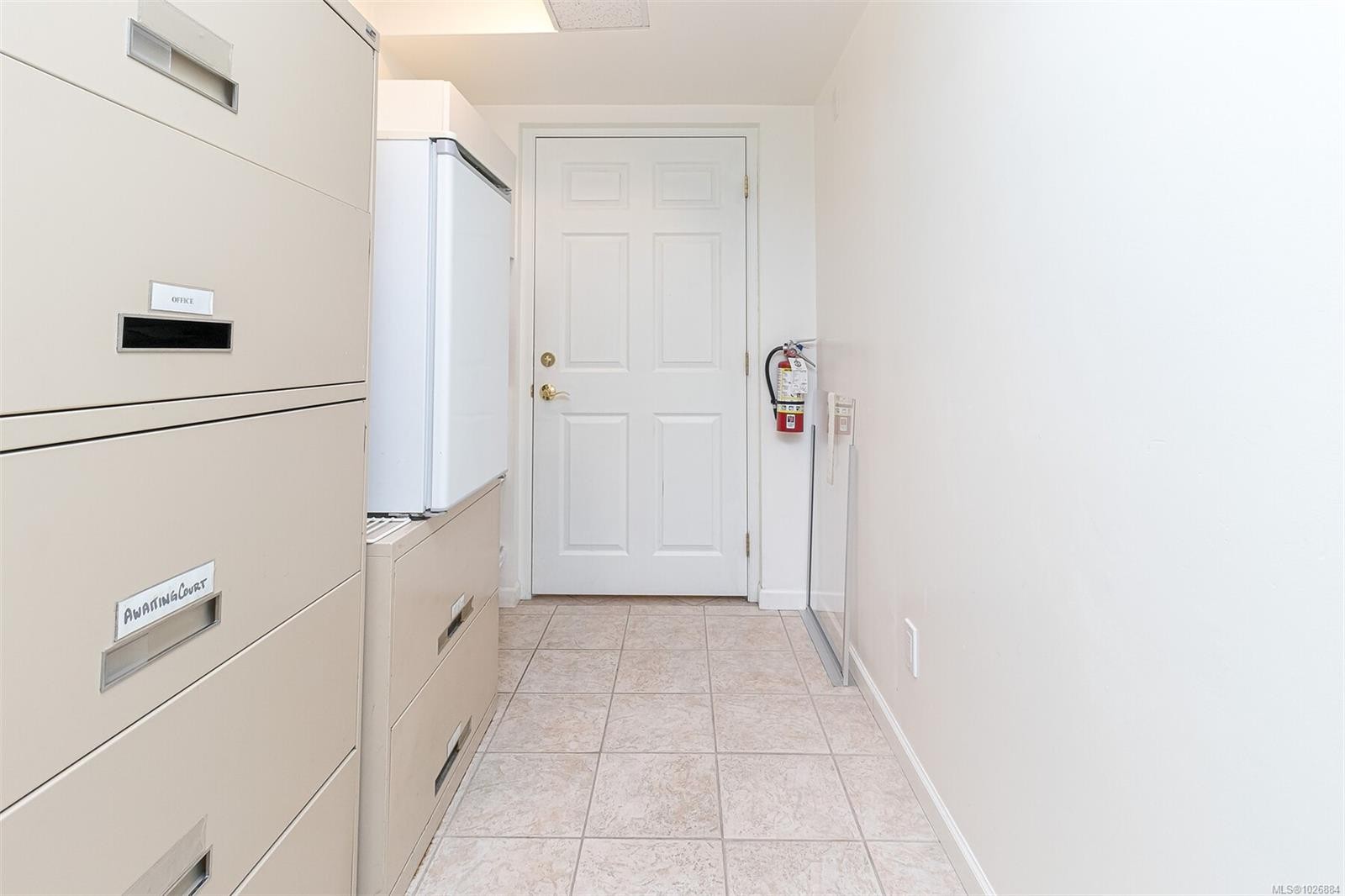 102 & 103-832 Fisgard St, Victoria, BC