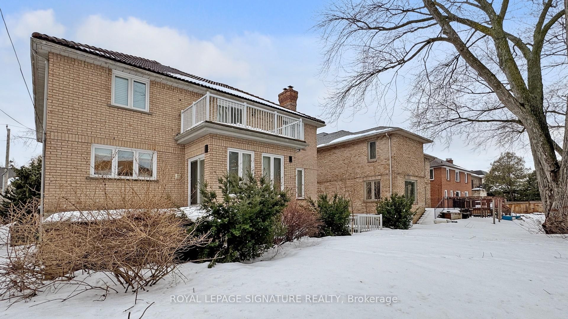 346 Elmwood Avenue, Toronto, ON - Outdoor