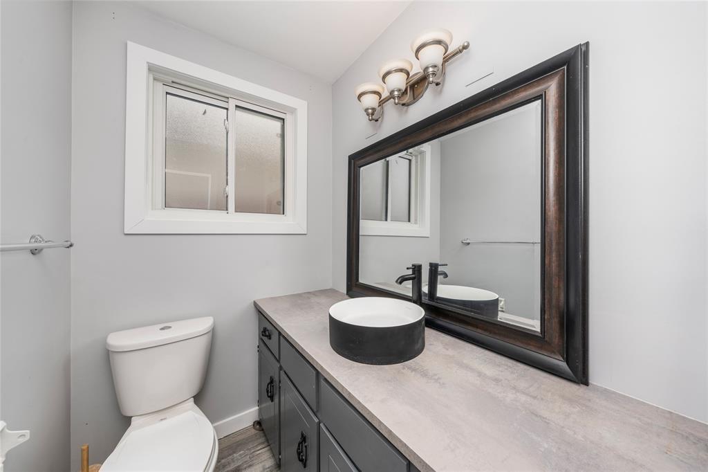 664 Roger Street, Sarnia, ON