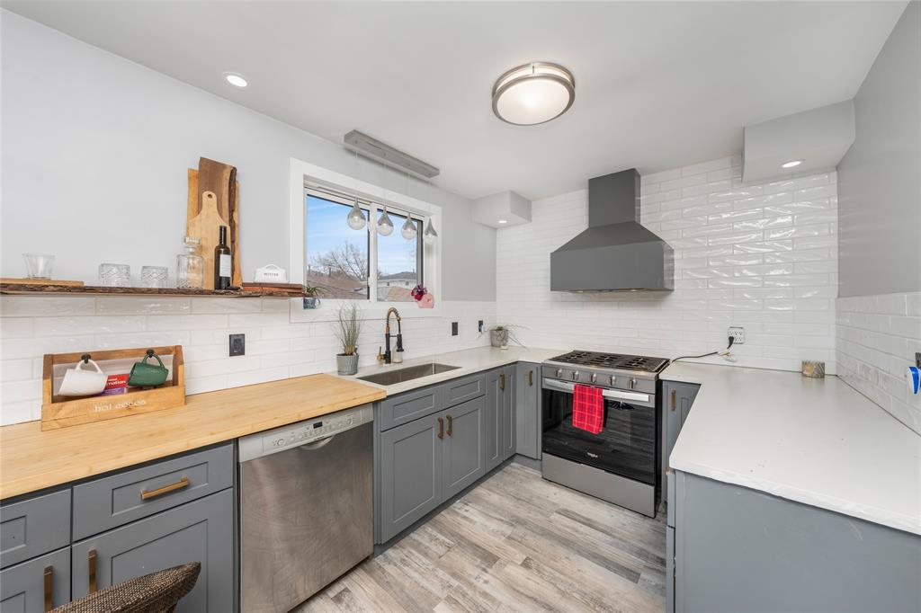 664 Roger Street, Sarnia, ON