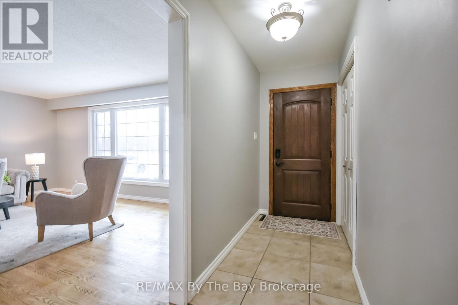 111 Balm Beach Road E, Tiny, ON - Indoor Photo Showing Other Room