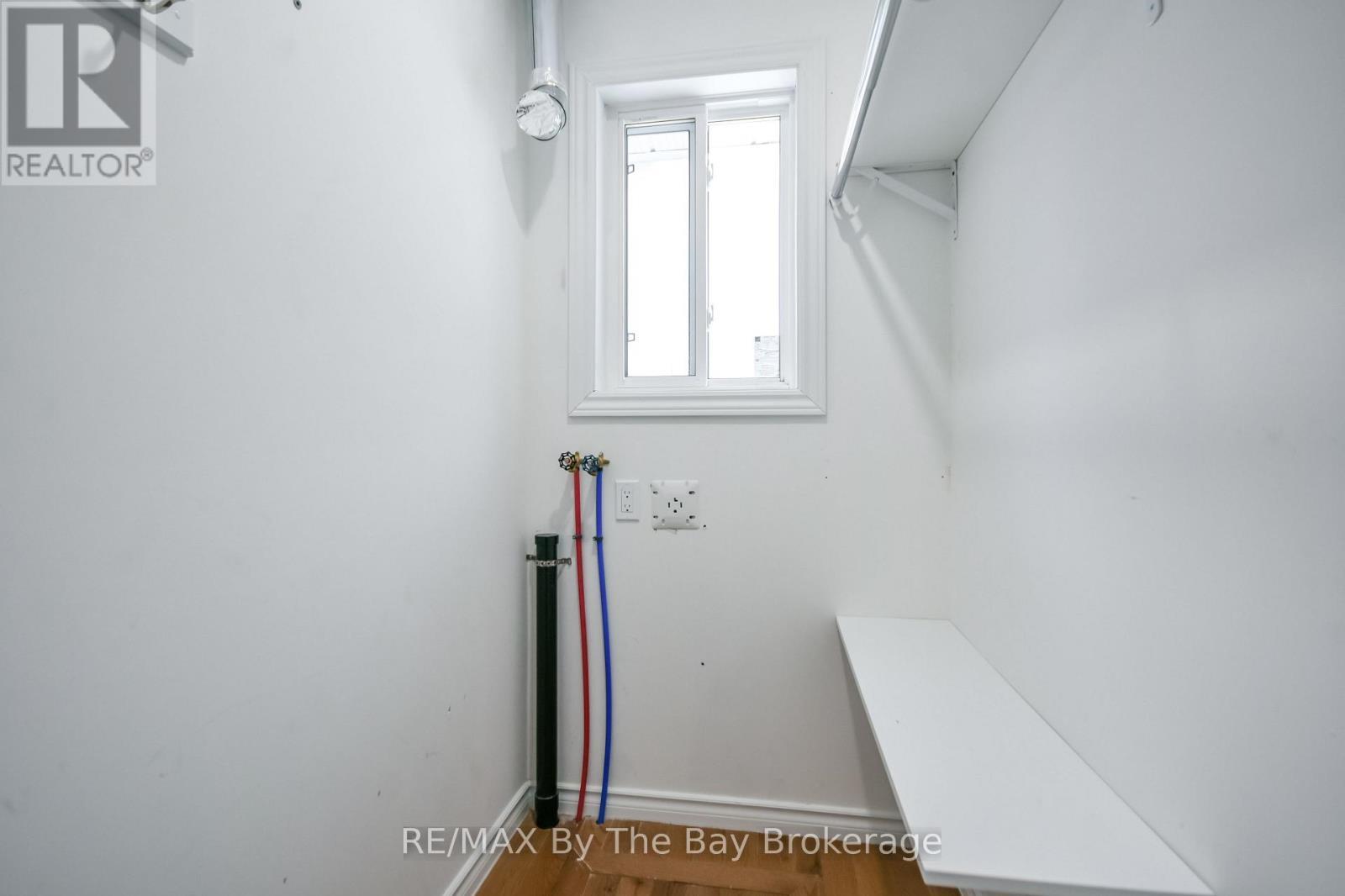 111 Balm Beach Road E, Tiny, ON - Indoor