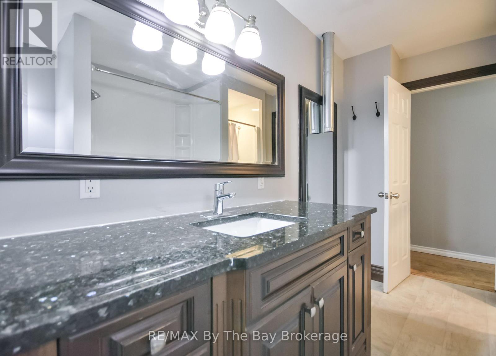 111 Balm Beach Road E, Tiny, ON - Indoor Photo Showing Bathroom