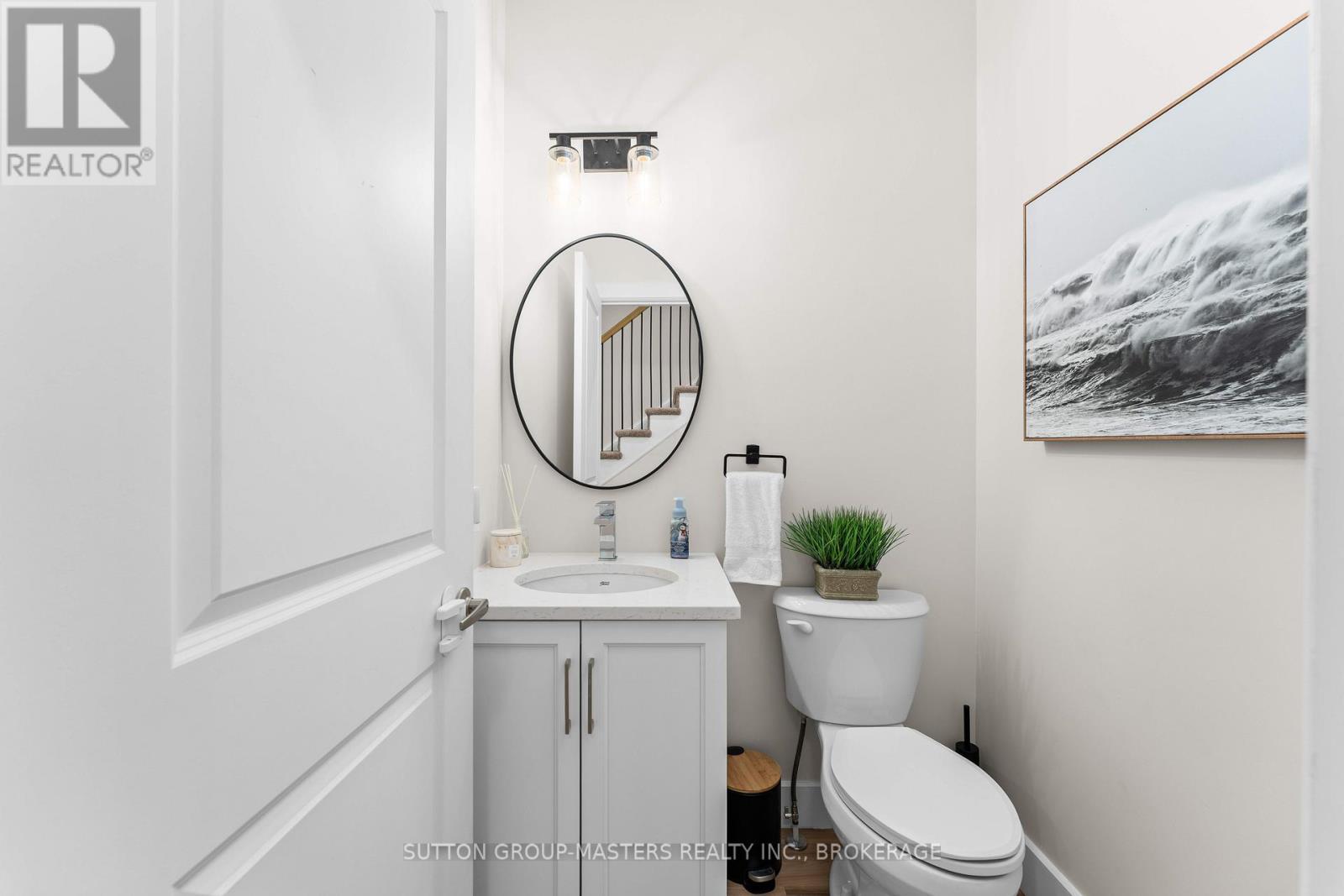 2709 Delmar Street, Kingston (City Northwest), ON - Indoor Photo Showing Bathroom