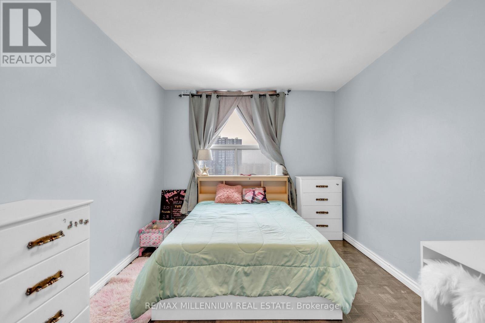 1108 - 511 The West Mall Drive W, Toronto, ON - Indoor Photo Showing Bedroom